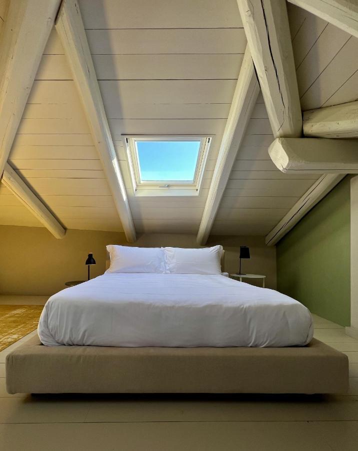 Luxury Langhe Loft Apartment La Morra Ngoại thất bức ảnh